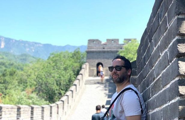 Beijing Layover Private Tour: Mutianyu Great Wall with Round-trip Airport Transfer