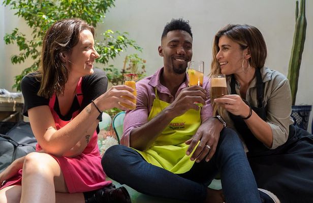 Mexican Cooking Class & Cocktails in Mexico City