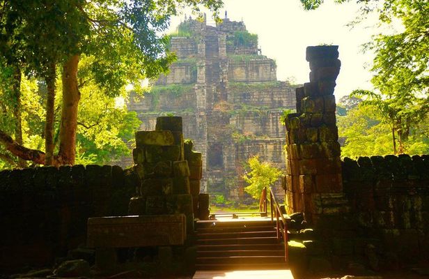 Bus or 4WD - 2 D, 1 N Siem Reap / Koh Ker / Tbeng Meachey / Loas border 