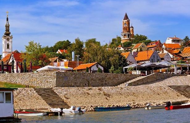 Belgrade: Zemun – The Montmartre of Belgrade E-Scooter tour