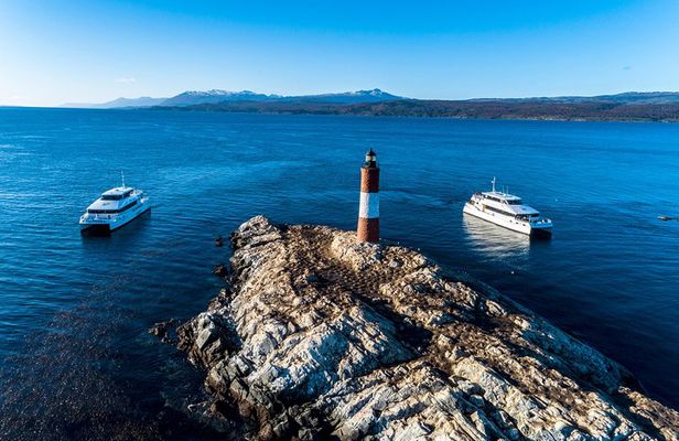 Canoero Catamarans - Canal Beagle Tour, Sea Lions and Les Eclaireurs Lighthouse.