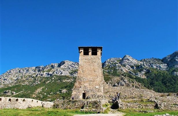 Tirana and Kruja tour from Ohrid