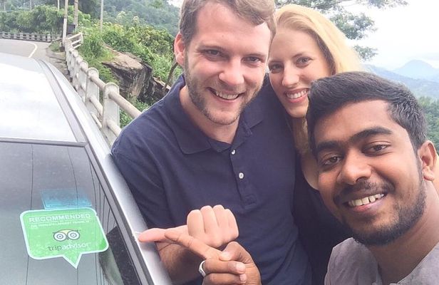 Sri Lanka sightseeing tours 11 Days with driver, vehicle and H/B accommodations