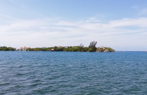 Roatan Beach Break Tours (no vendors) 5 hours