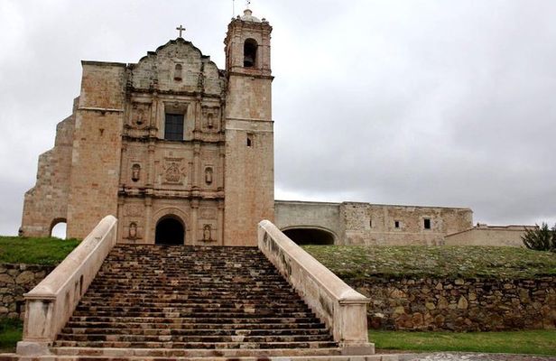 Day Trip around Dominican Route in a private service for your family or friends