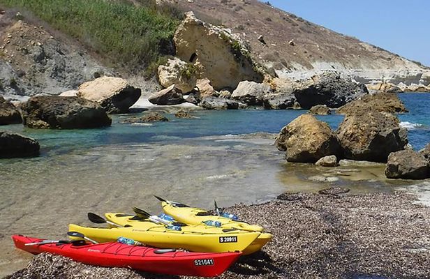Kayak Gozo and Comino Full Day Chillin Adventure