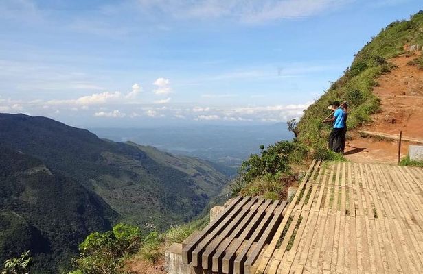 Horton Plains Park & Worlds End Guided Trekking From Nuwara Eliya