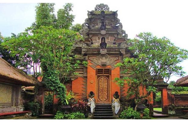Private Tour: Batuan Temple, Tegenungan Waterfall, Elepahant Cave Free transport