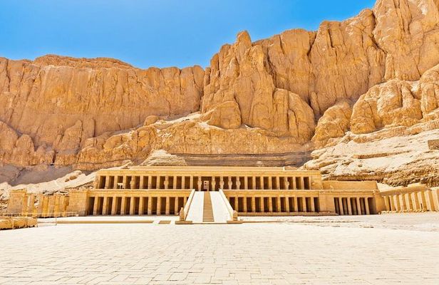 4 days Hurghada, Luxor and Cairo by Plane