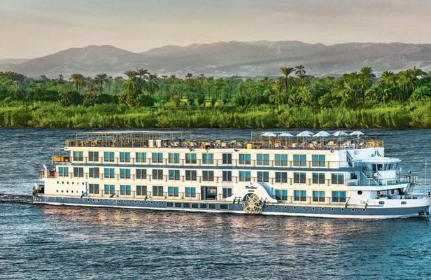 Nile cruse from luxor
