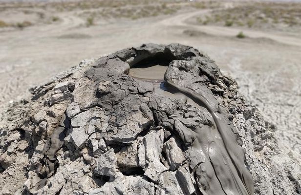 Gobustan and Mud volcanoe GROUP TOUR