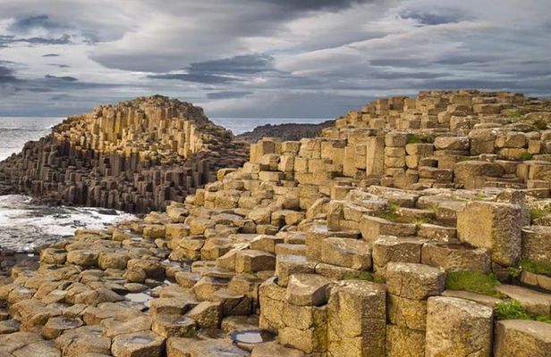 Private Giants Causeway & Antrim Coast Tour