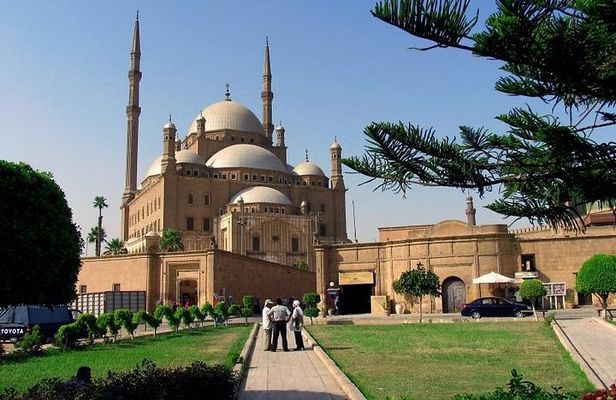 Tour to Citadel, Coptic and Islamic Cairo