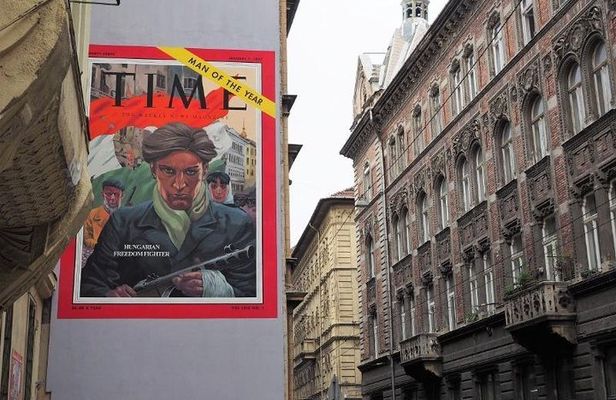 Communist History Evening Walking Tour of Budapest