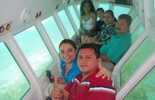 Roatan Glass Bottom Boat Tour and Beach
