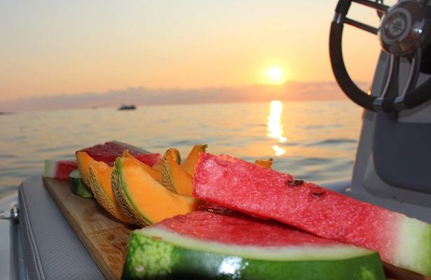 Aperitif at Sunset (Group)