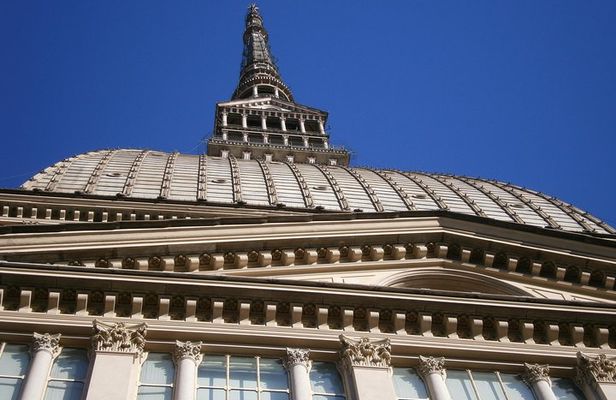Turin City Tour with a local guide for groups
