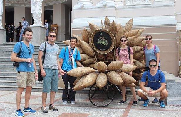 Explore Ho Chi Minh City Tour Half-day by Car
