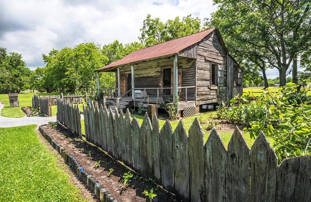 Laura Plantation Tour
