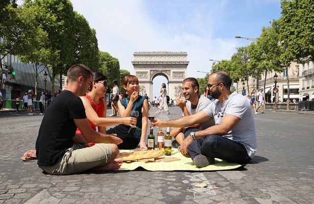 First Day Bike Tour, Top Sights, hidden gems, Wine&Cheese picnic