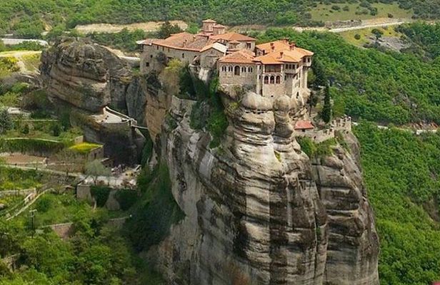 The Extraordinary Suspended Rocks, Meteora in a day tour