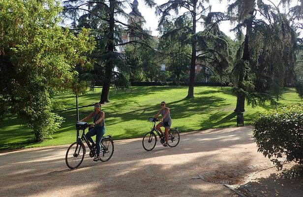 Madrid City Tour E-Bike/Regular | private/shared groups from 32€