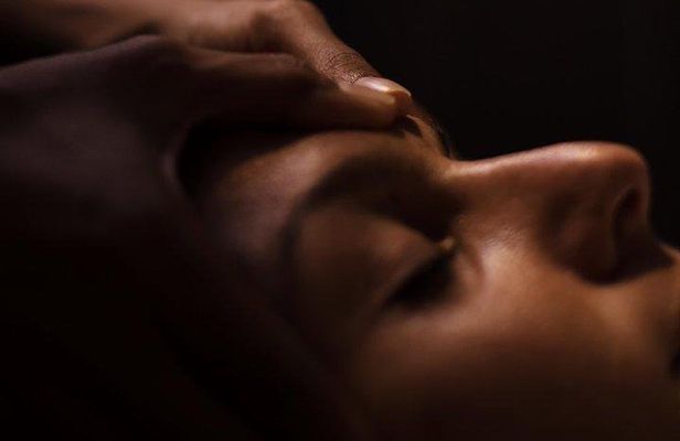 Traditional Head, Back & Shoulder Massage in Siem Reap
