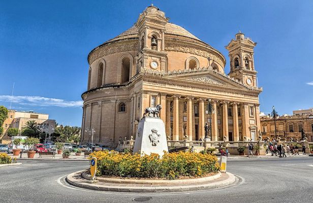 Malta small group tour of Mdina and Mosta Basilica with lunch