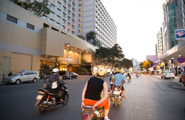 Saigon Food Tour on Scooter at Night