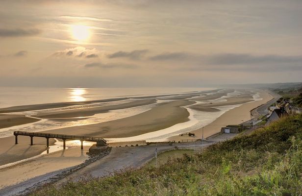 Normandy D-Day Guided Small Group From Paris + Lunch