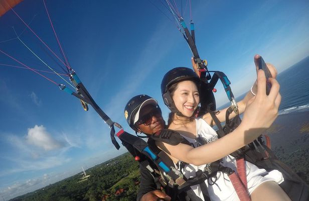 Paragliding Bali Nusa Dua cliff with Free Photo/Videos