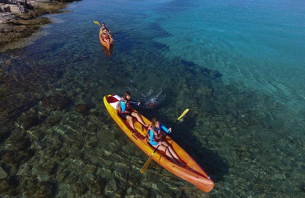 Sea kayaking Postira - Lovrečina (St.Lovre, archaeological site)