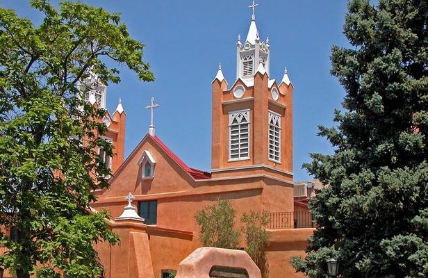 History, Legends and Lore Guided Old Town Stroll