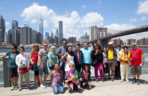 Brooklyn Bridge & DUMBO Neighborhood Tour - from Manhattan to Brooklyn