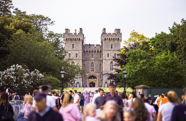 Windsor Independent Day Trip from London with Private Driver