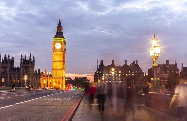 London by Night Independent Sightseeing Tour with Private Driver