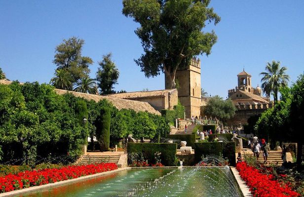 Mosque, Alcazar and Juderia Ticket Included Skip the Line