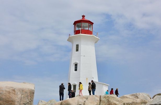 Peggy's Cove Day Trip from Halifax