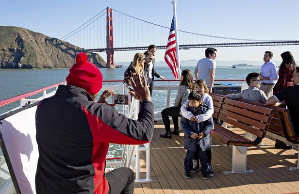 San Francisco Bridge-to-Bridge Cruise (90 Minutes)