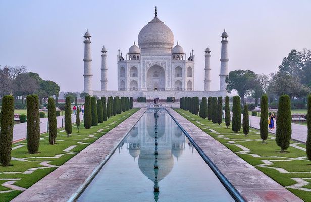 Delhi-Agra Private Car Tour