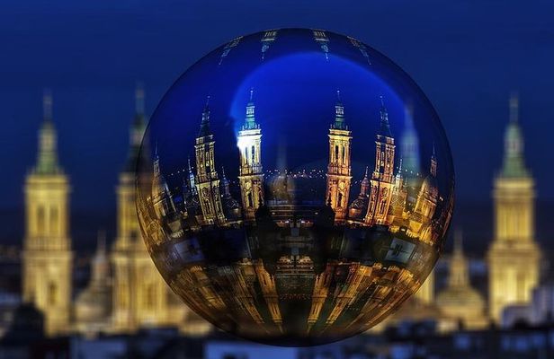 Zaragoza Private Walking Tour with official Tour Guide