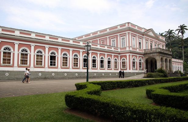 Petropolis Day Trip - by Alan Denis