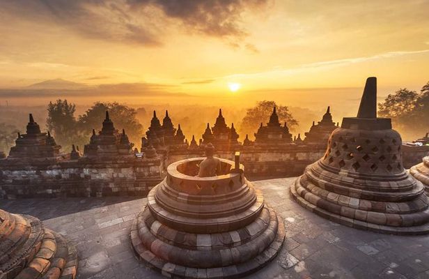 Borobudur Sunrise And Prambanan Temples Tour (PRIVATE TOUR)