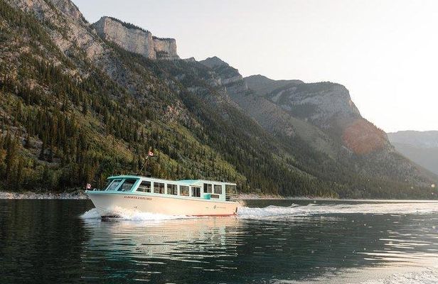 Lake Minnewanka Cruise