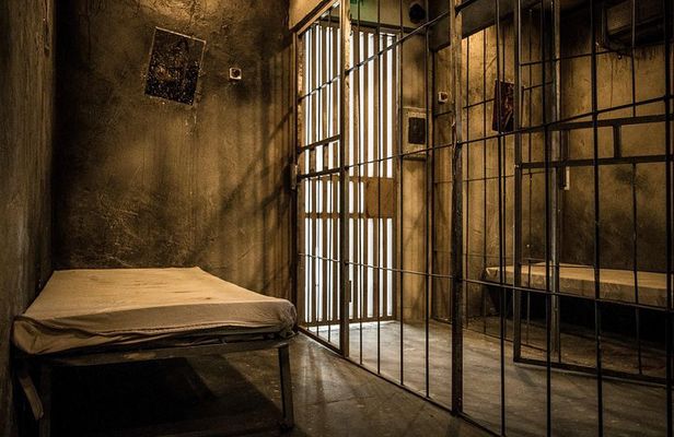 Room Escape - Escape from Prison