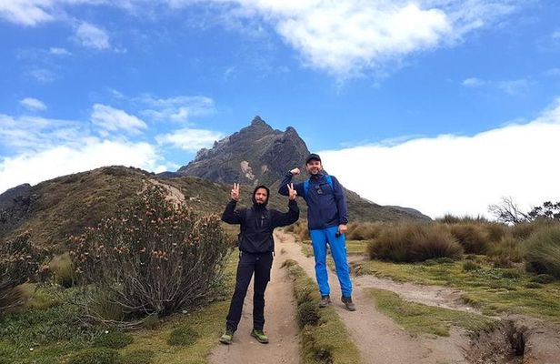 Cable Car Quito & Volcano Pichincha Trekking – Full Day Tour