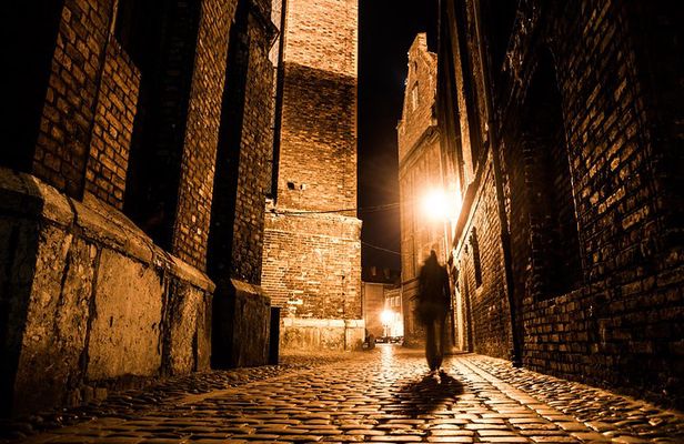 Jack the Ripper Walking Tour with Ripper-ologist