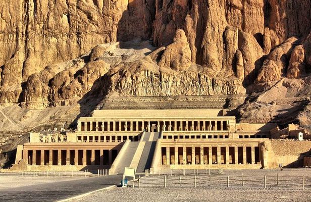 Luxor West Bank, Valley of the Kings and Hatshepsut.