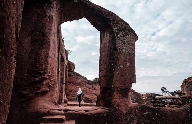 Full Day Group Tour of Lalibela with Airport Pickup and Drop Off