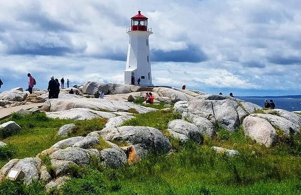 Peggy’s Cove & Halifax Historic Tour